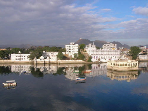 Udaïpur, au bord du lac